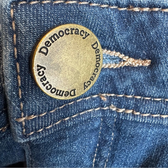Democracy Women's Ab Solution Blue Jeans - Picture 4 of 8